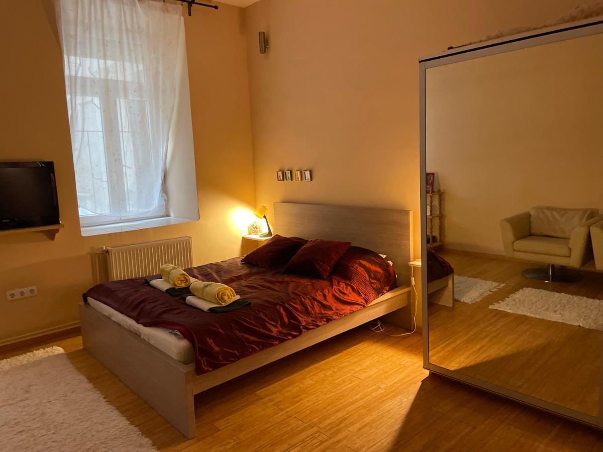 Апартаменти Budapest Clark Apartman ** Екстер'єр фото